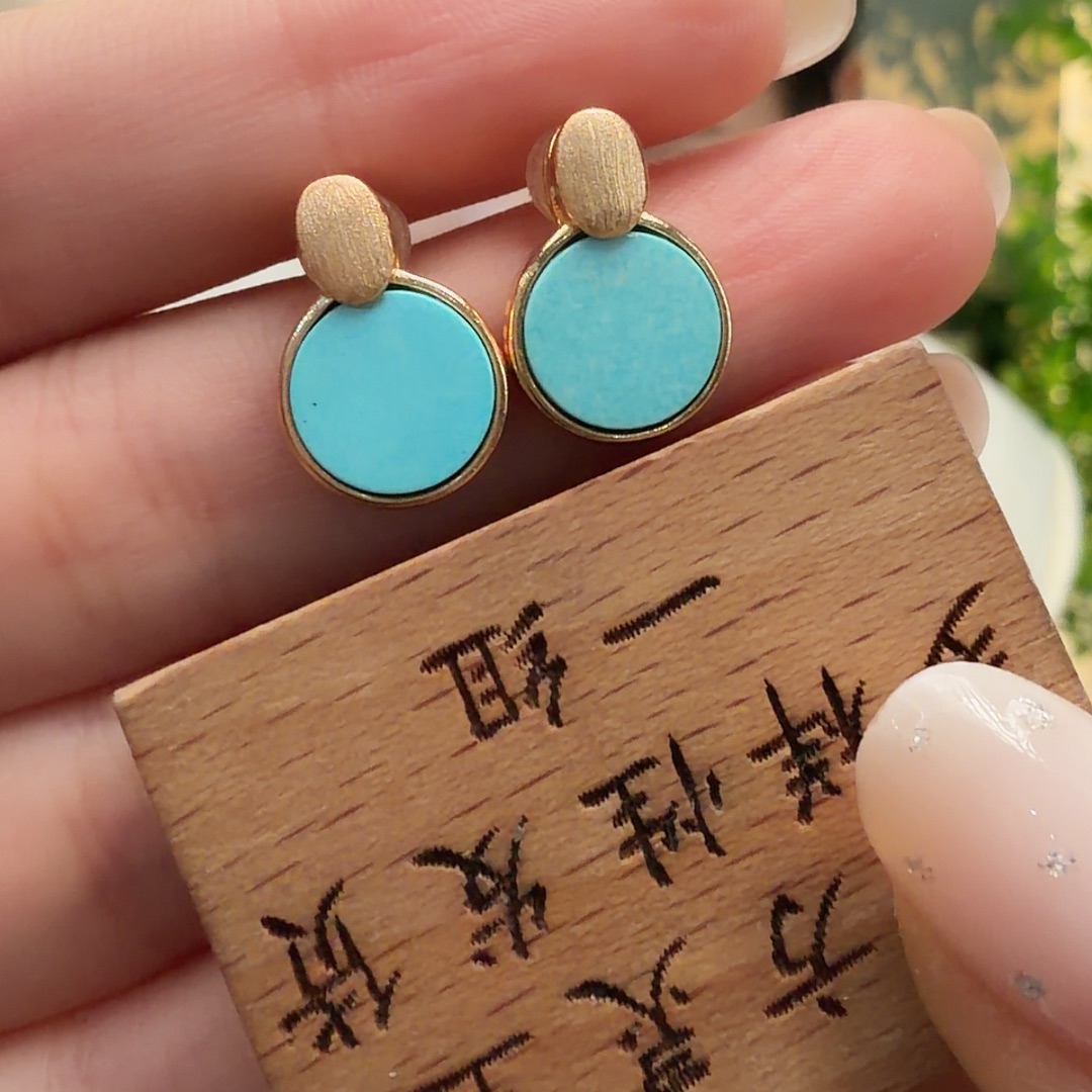 绿松石未镶嵌颈饰