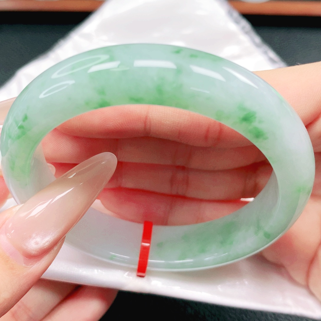 翡翠未镶嵌手镯55