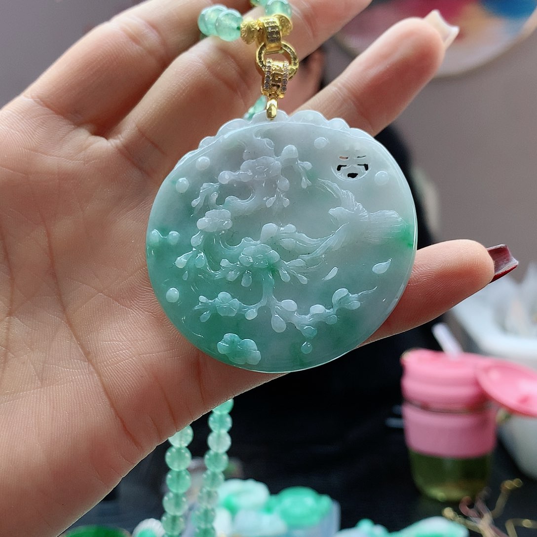 【闪购商品】翡翠吊坠(赠链)合金