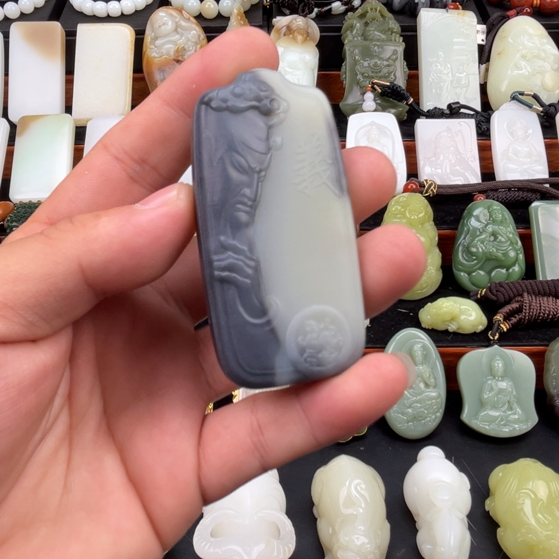 和田玉未镶嵌挂件