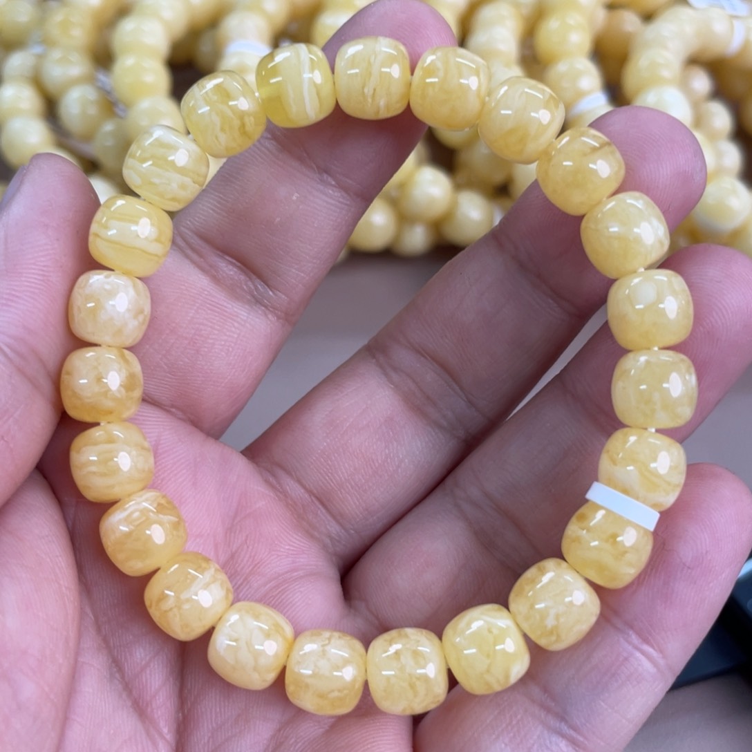 琥珀裸石未镶嵌044000000000