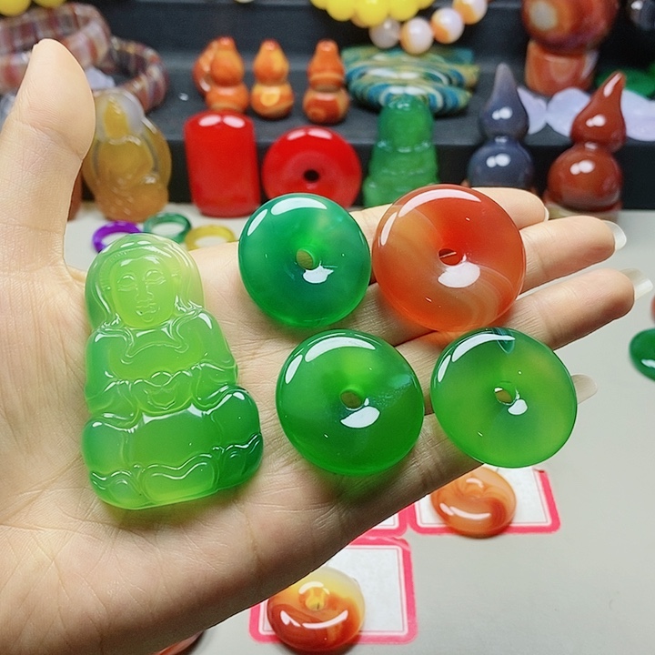 未镶嵌颈饰玛瑙/玉髓福*