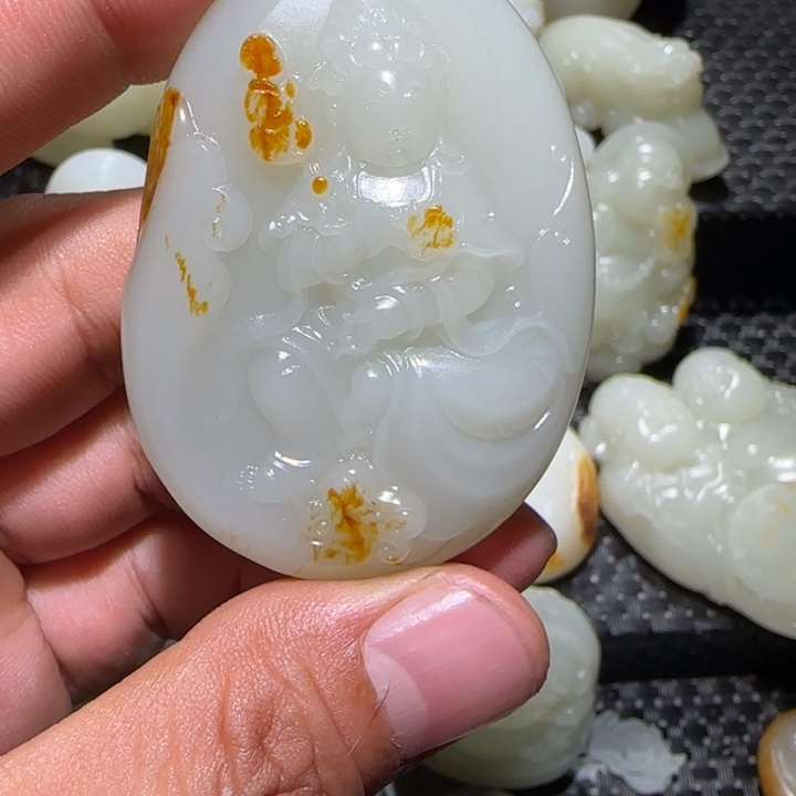 洛***阳和田玉未镶嵌颈饰