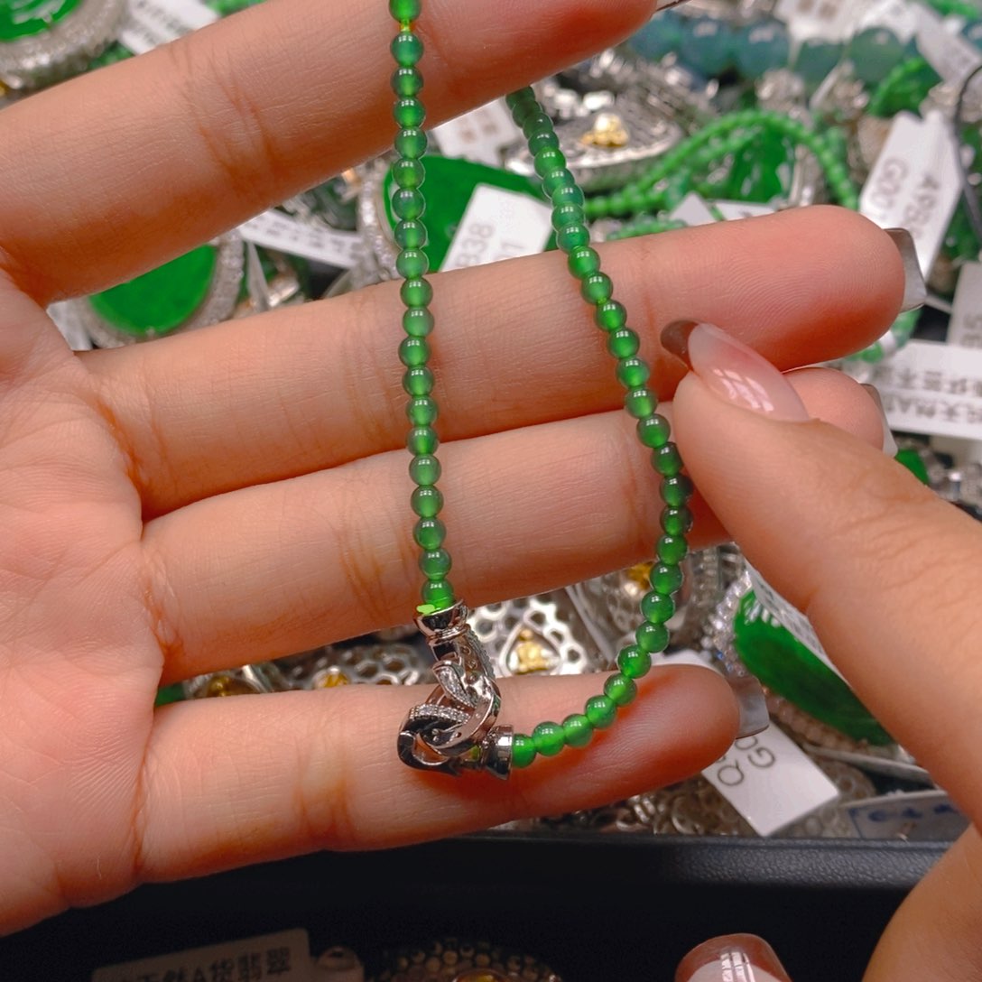 翡翠手链未镶嵌888888888