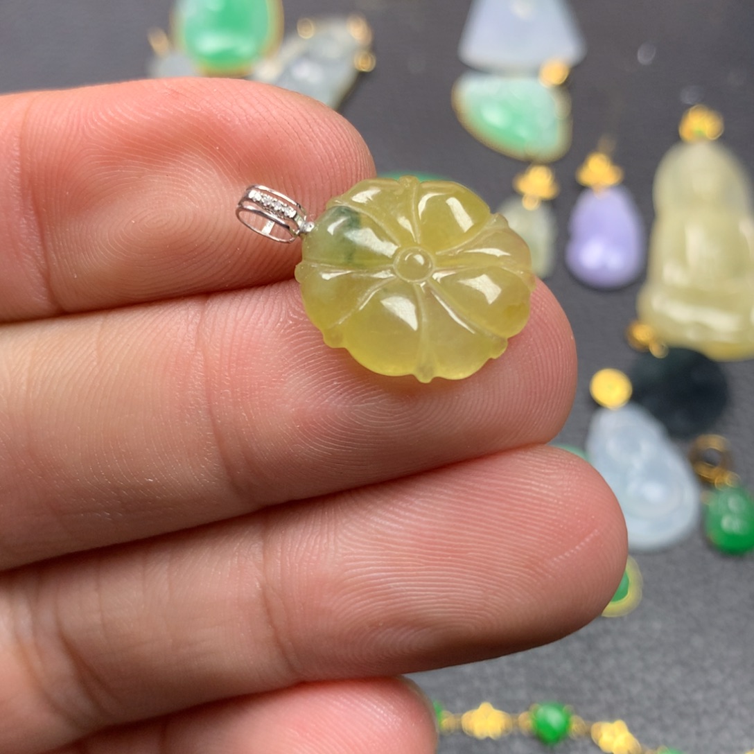 【闪购商品】颈饰18K金镶嵌翡翠翡翠