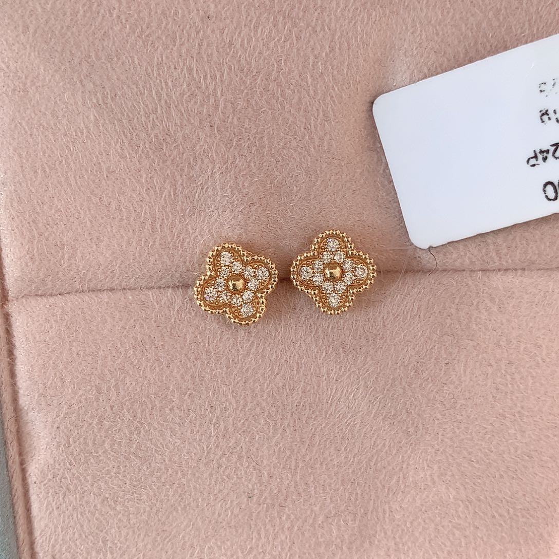 实验室培育钻石18K金镶嵌四叶草满钻耳钉