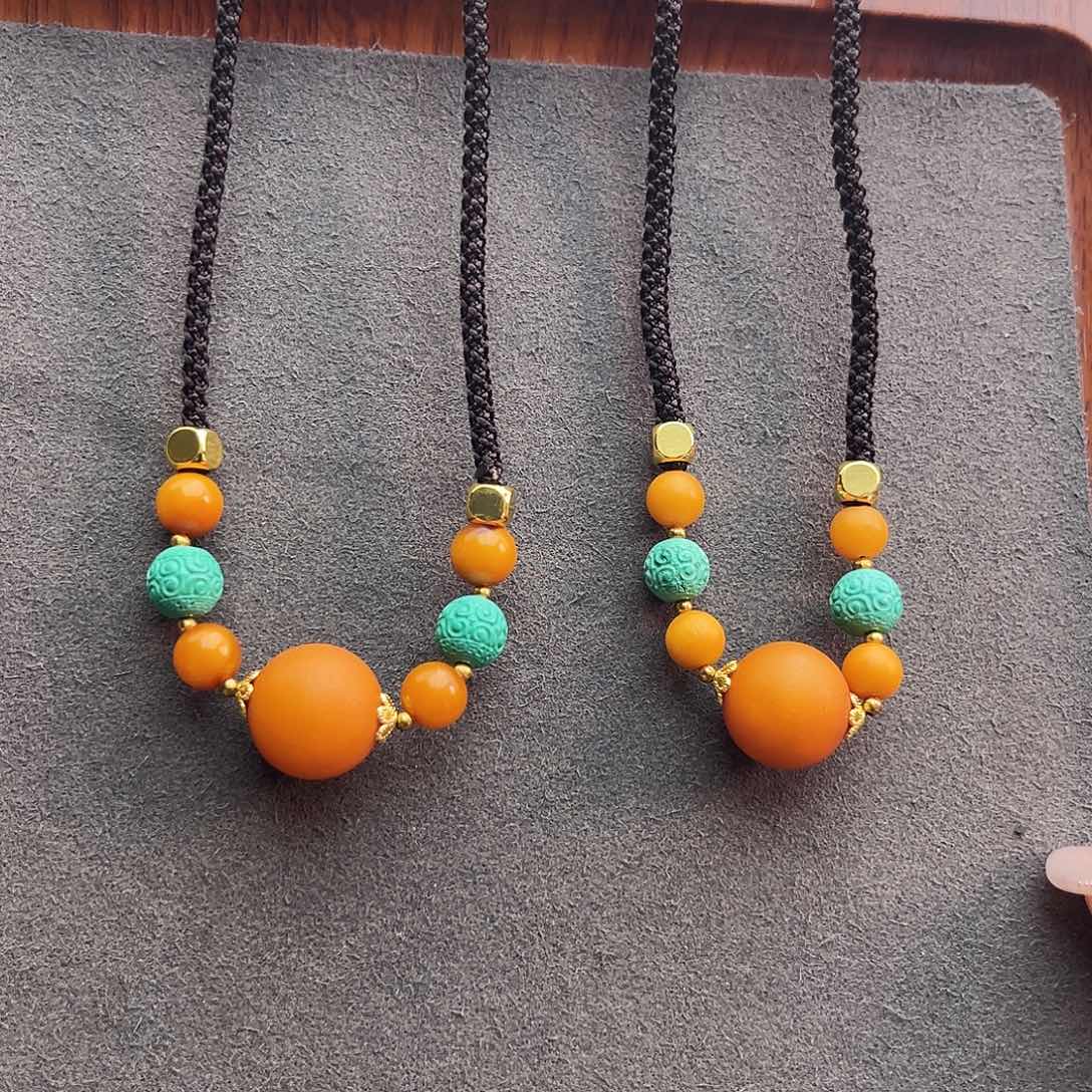 琥珀手链未镶嵌多样性发其一