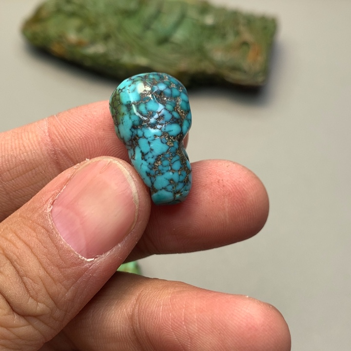 绿松石颈饰未镶嵌