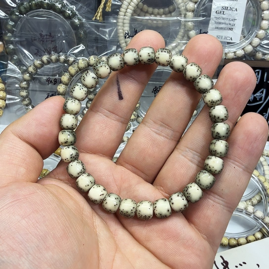 牛***）吊坠星月菩提8河豚