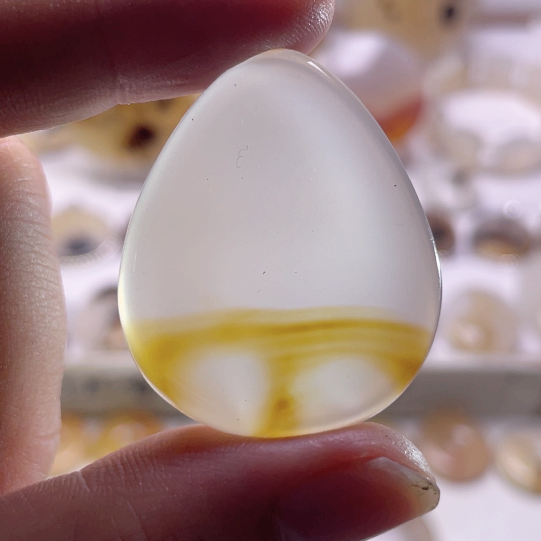 玛瑙/玉髓未镶嵌珠宝奇石