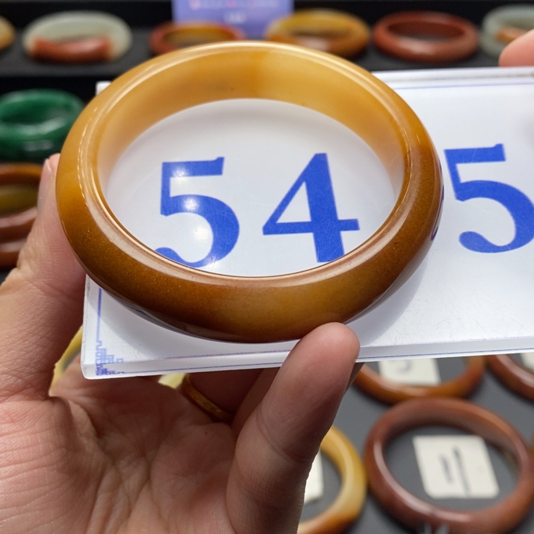 石英质玉（黄龙玉）手镯未镶嵌