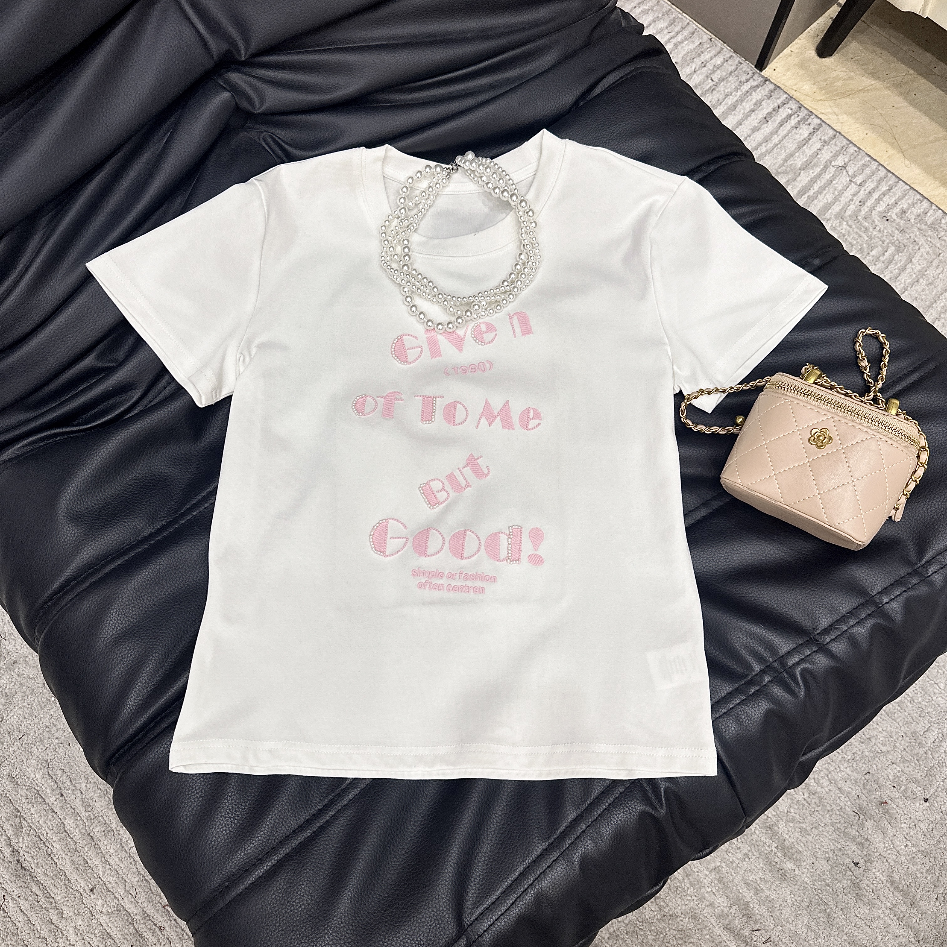 LUSESAY 刺绣钉珠字母 2025新款重工短袖T恤女百搭时尚上衣in