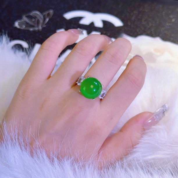 简约时尚圆形戒指