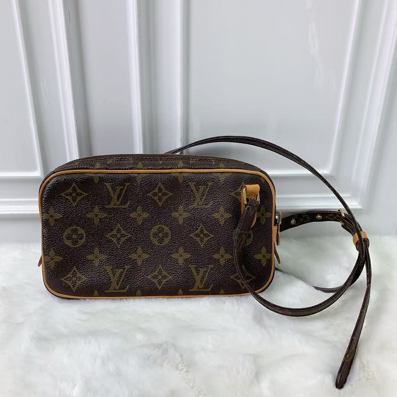 95新 LouisVuitton/路易威登 （铭）中古老花迪士尼相机包