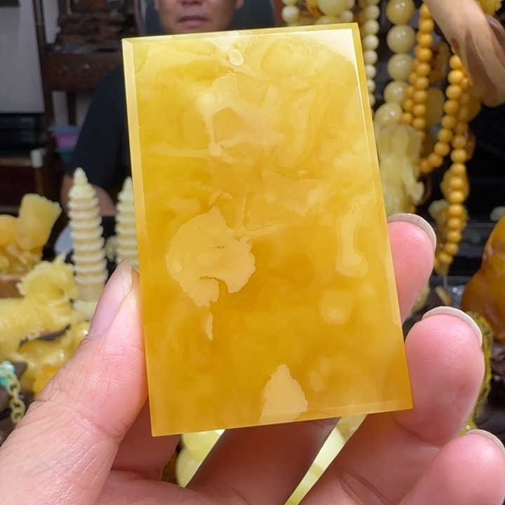 未镶嵌蜜蜡珠宝奇石