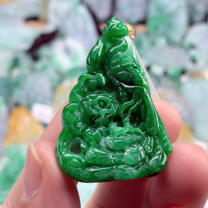 【闪购商品】翡翠吊坠(不含链)未镶嵌