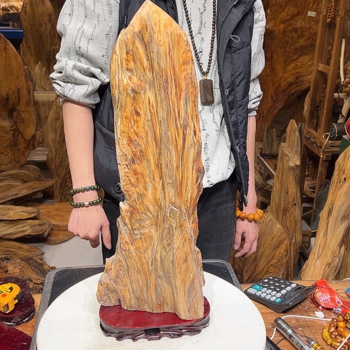 松木（琥珀木）放**情