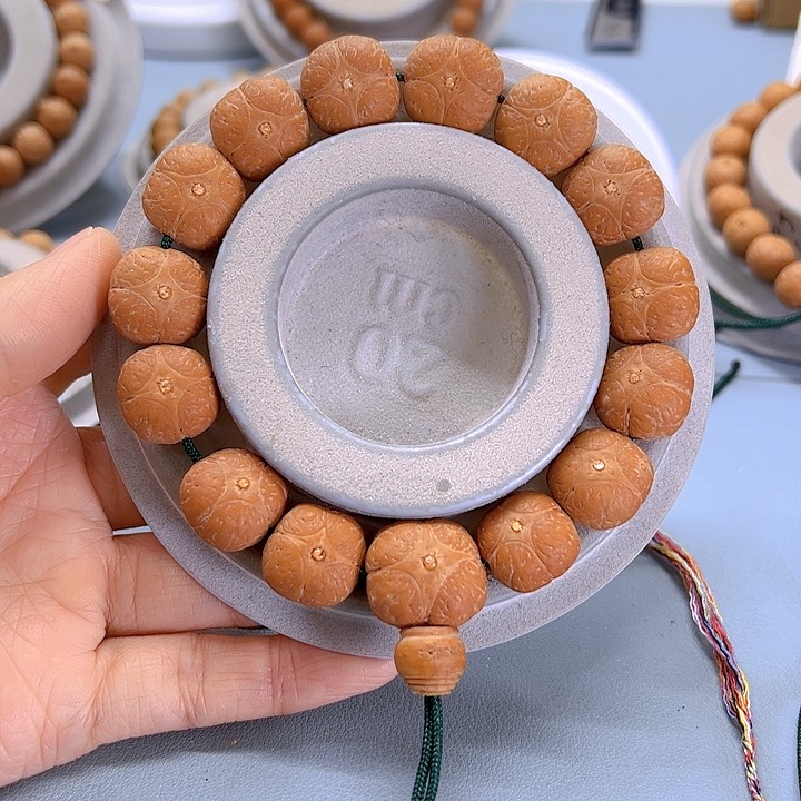 凤眼菩提手串17左右秒杀81@7333