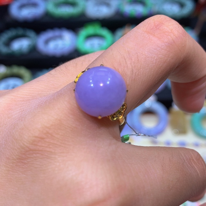 翡翠18K金镶嵌颈饰翡翠