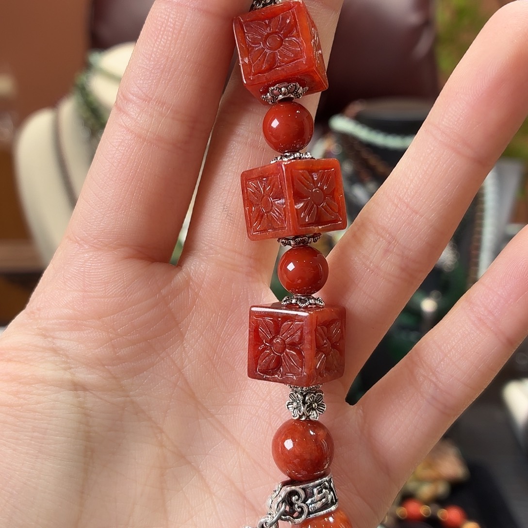 翡翠未镶嵌耳饰手串