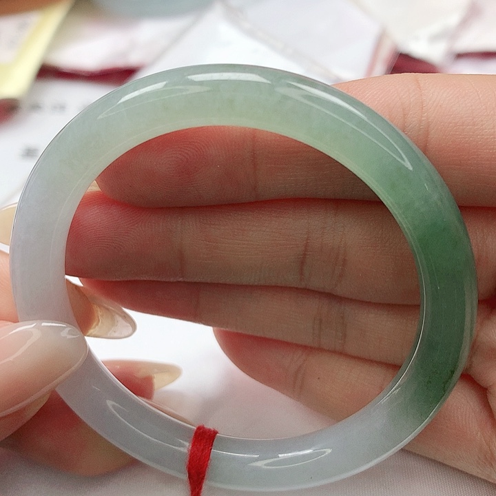 翡翠手镯未镶嵌缅甸天然A货翡翠