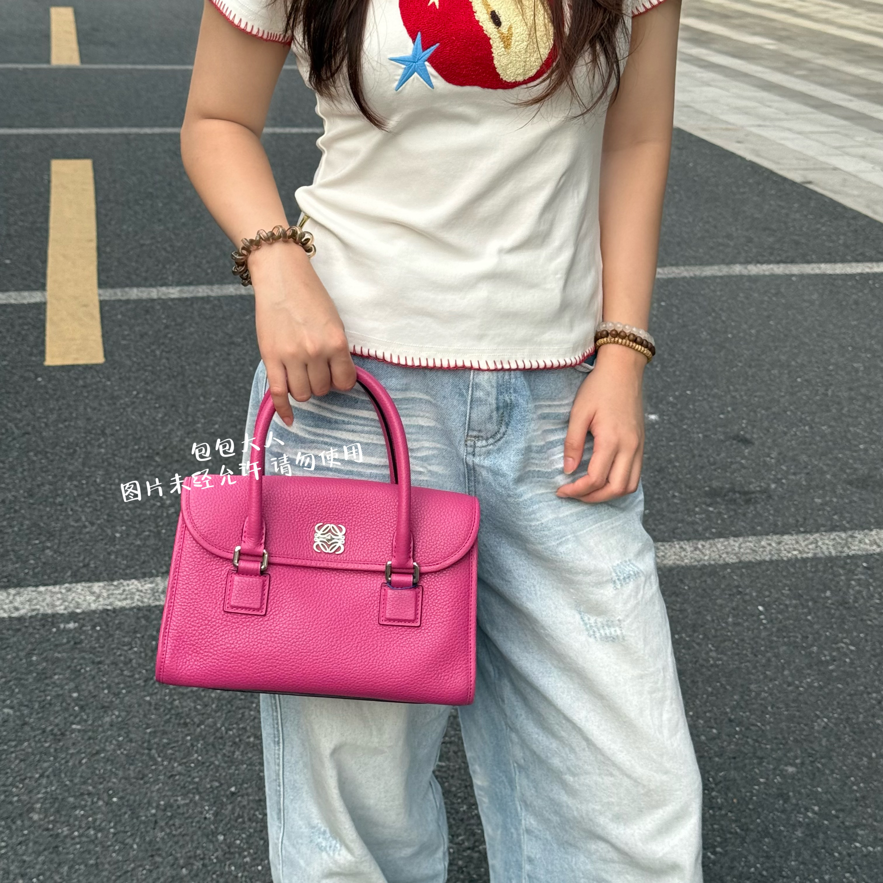 95新 LOEWE/罗意威 全皮银扣气质粉小号保龄球单肩包