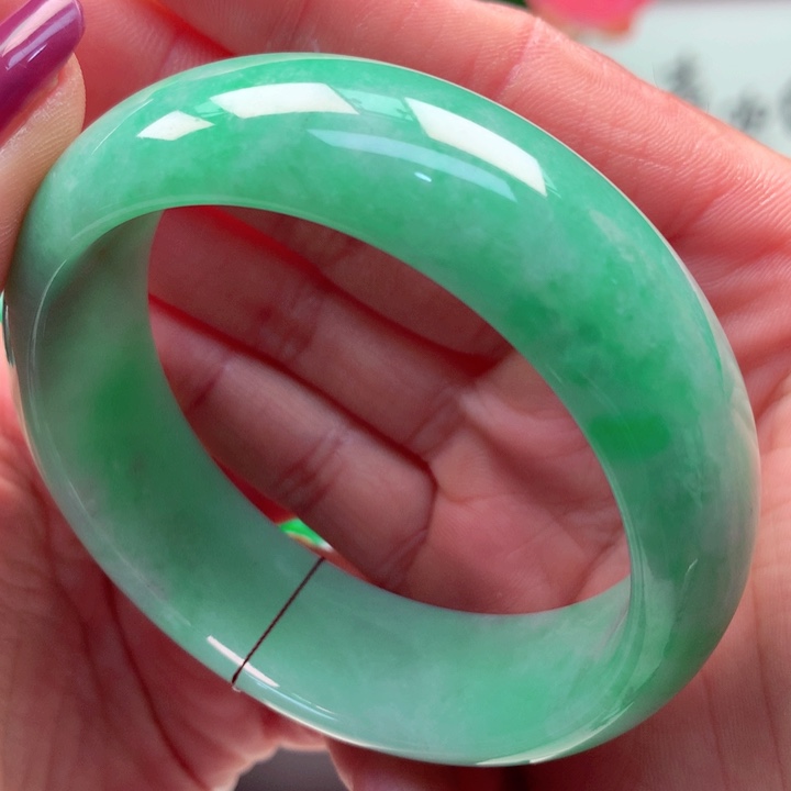 熙****翡翠未镶嵌手镯天然翡翠手镯