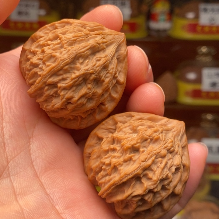 吊坠文玩核桃血玲珑