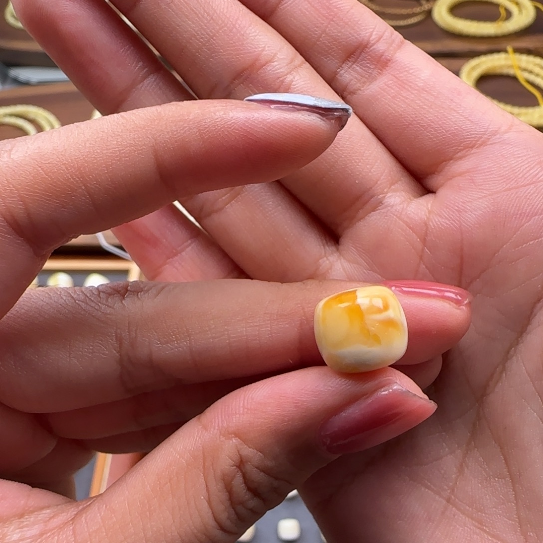 琥珀未镶嵌珠宝奇石11.3mm