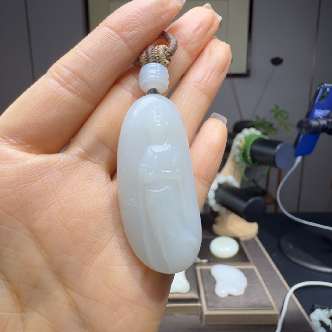 未镶嵌和田玉手串泓*