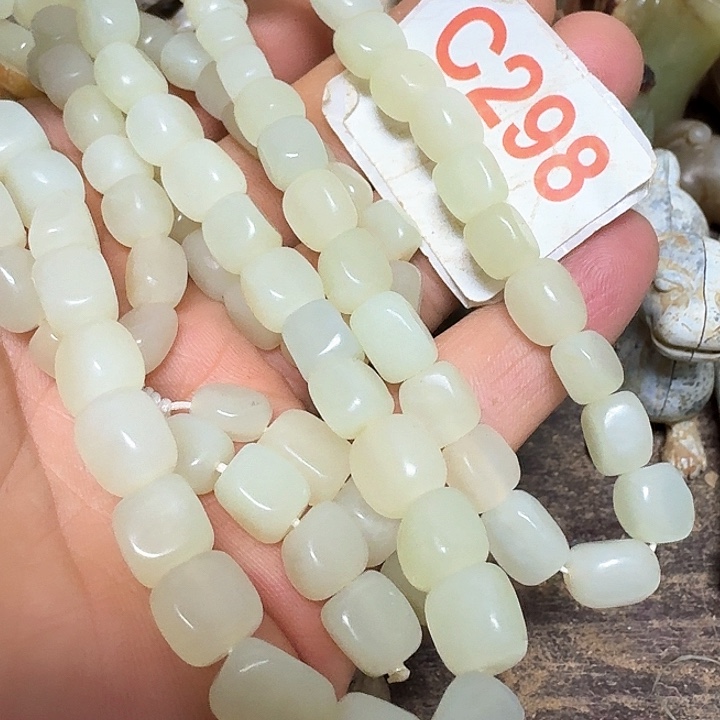 和田玉颈饰未镶嵌烟*