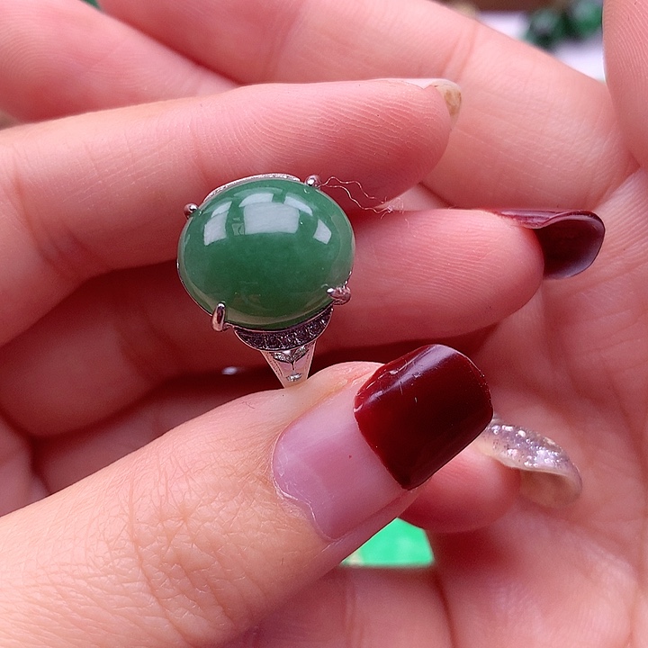 翡翠颈饰银S925镶嵌翡翠