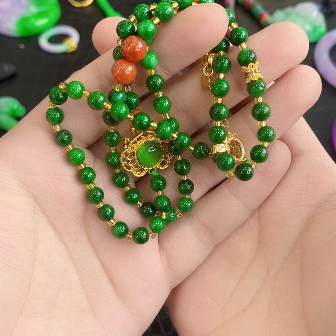 翡翠手镯未镶嵌项链