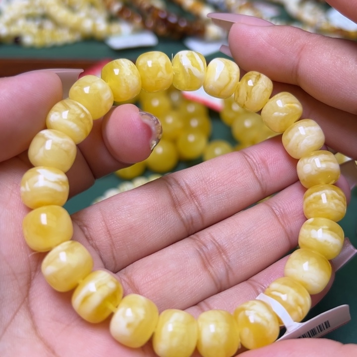 蜜蜡未镶嵌珠宝奇石
