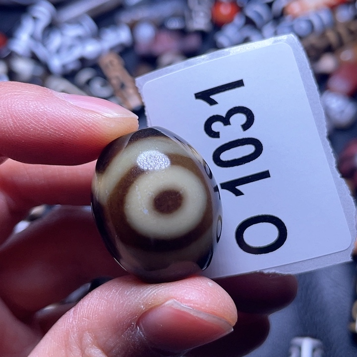 玛瑙/玉髓颈饰未镶嵌微瑕