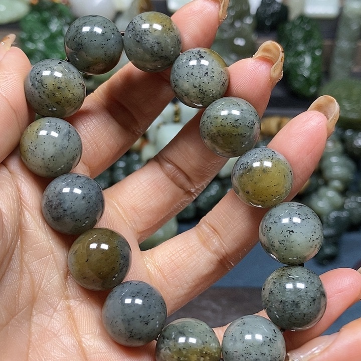 和田玉手串未镶嵌