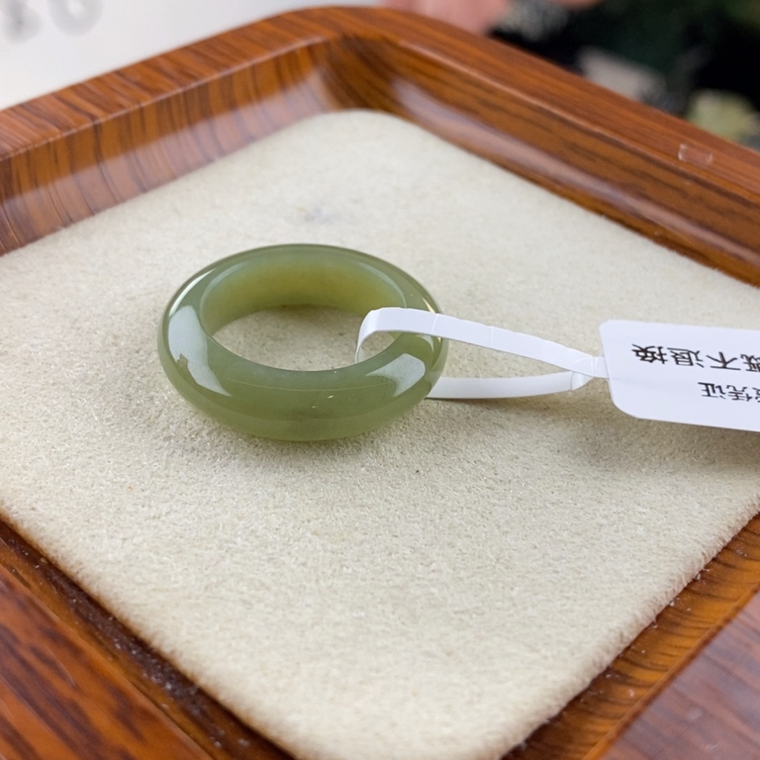 和田玉未镶嵌戒指港15.5