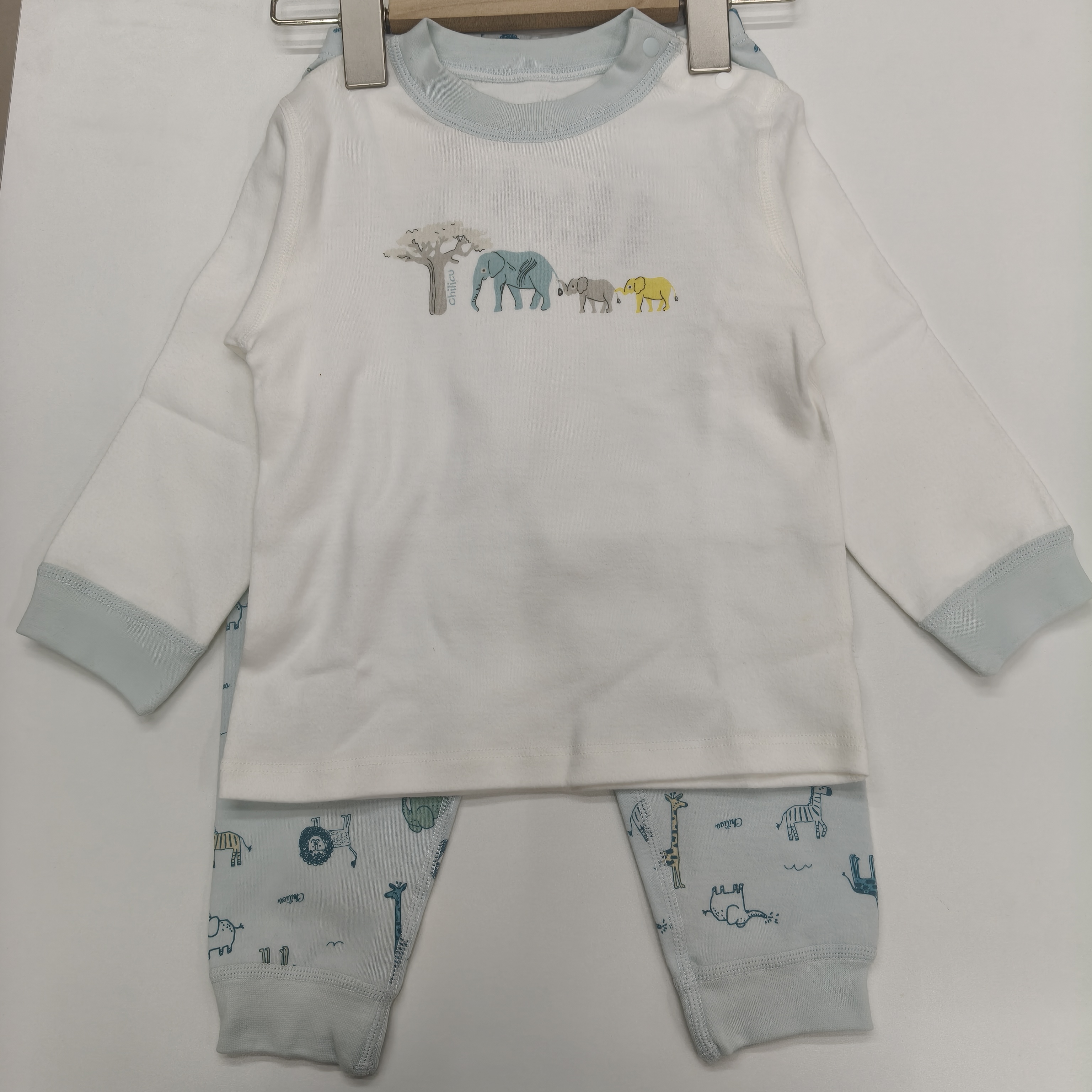 GZ 4-3［2052］三个大象半高领套装