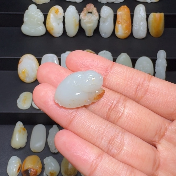 和田玉颈饰未镶嵌?****儿