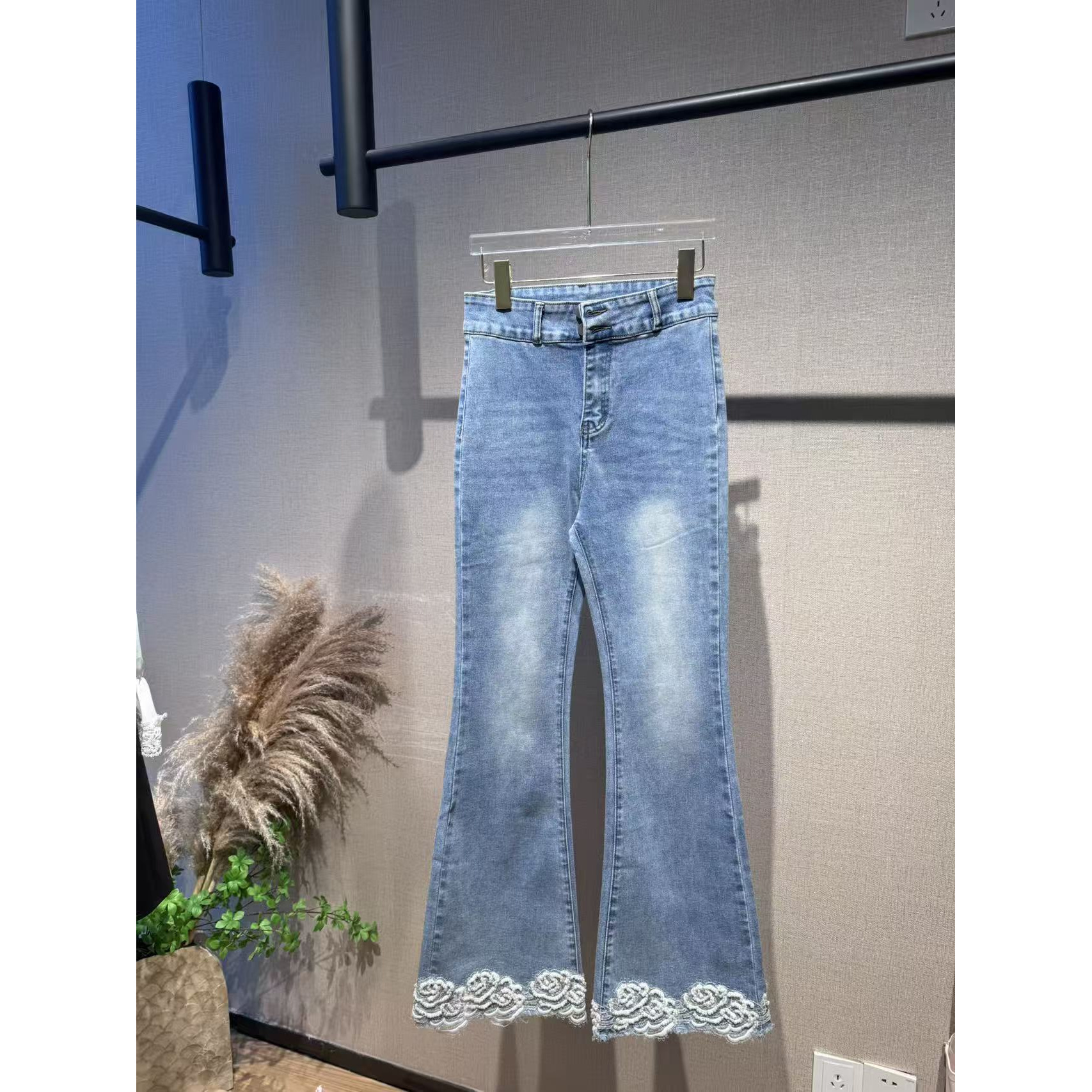 轻奢重工钉珠牛仔裤高腰喇叭裤直筒裤79-TO90507
