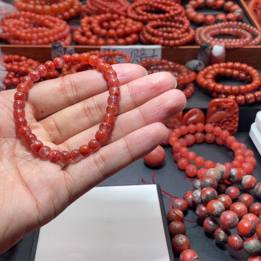 南红玛瑙手链未镶嵌