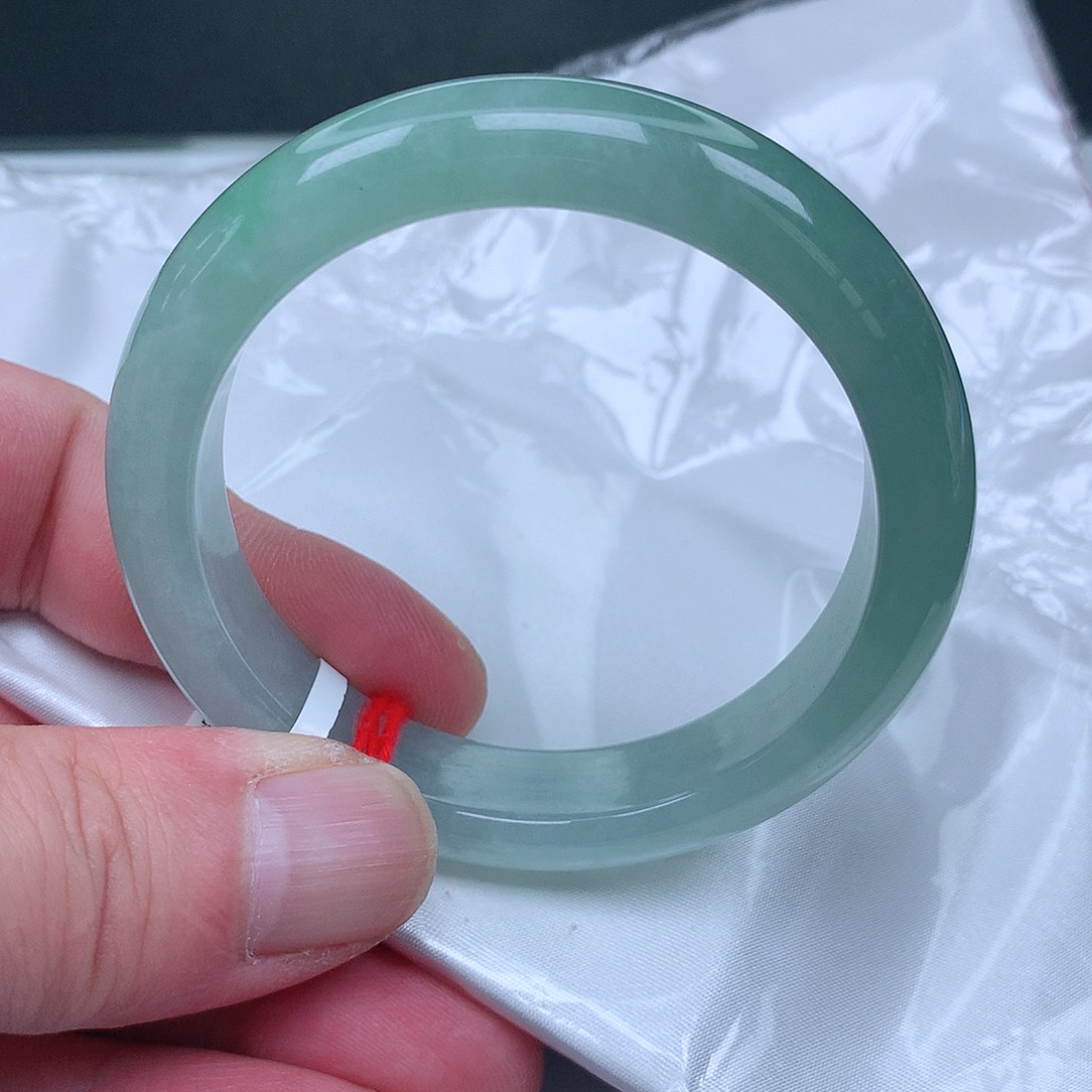 翡翠手镯未镶嵌晚*55！