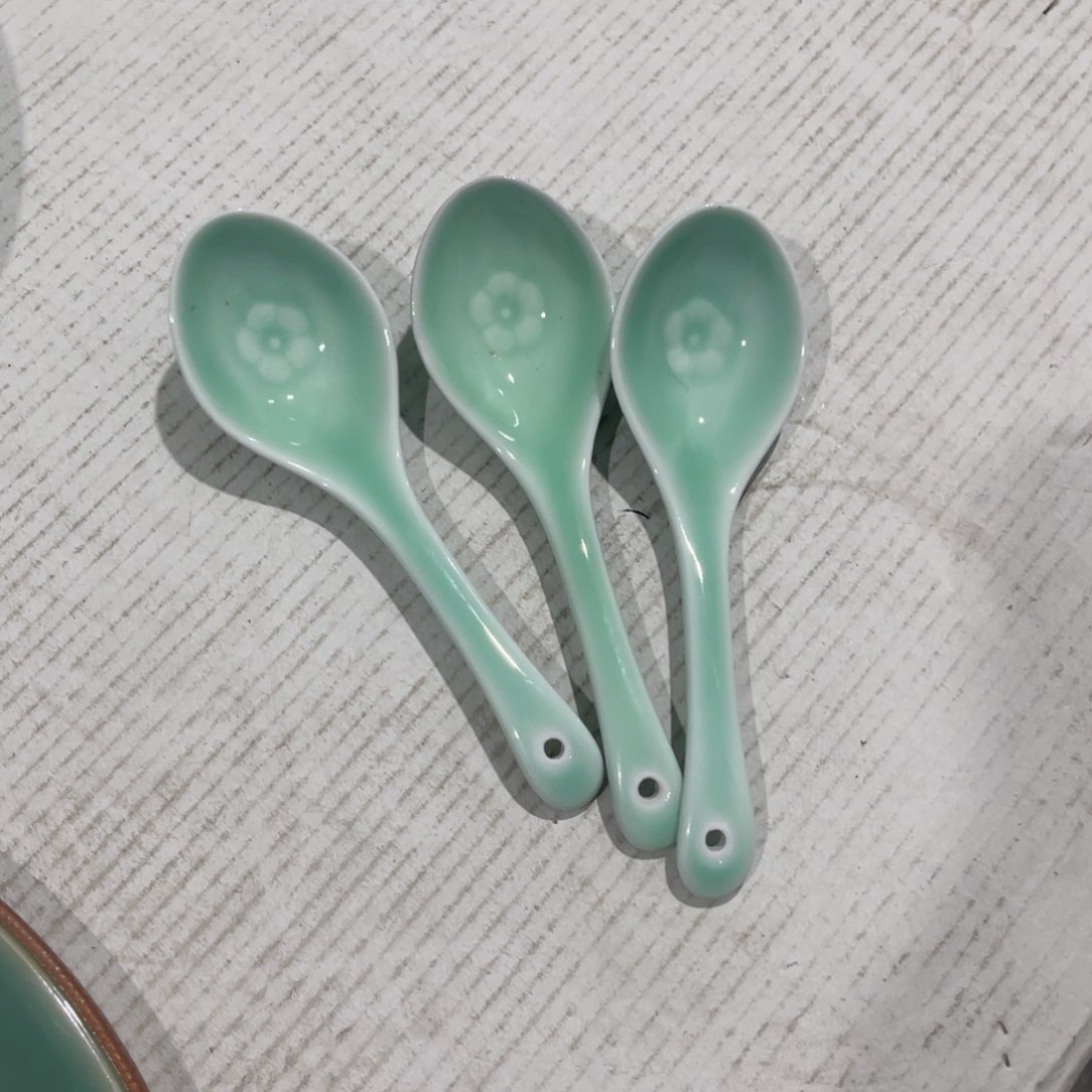 瓷片哈哈哈哈哈哈哈哈哈