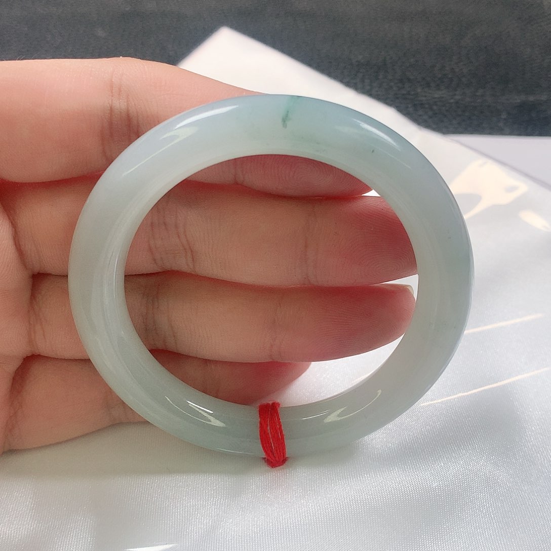 未镶嵌手镯（圆镯）翡翠357号