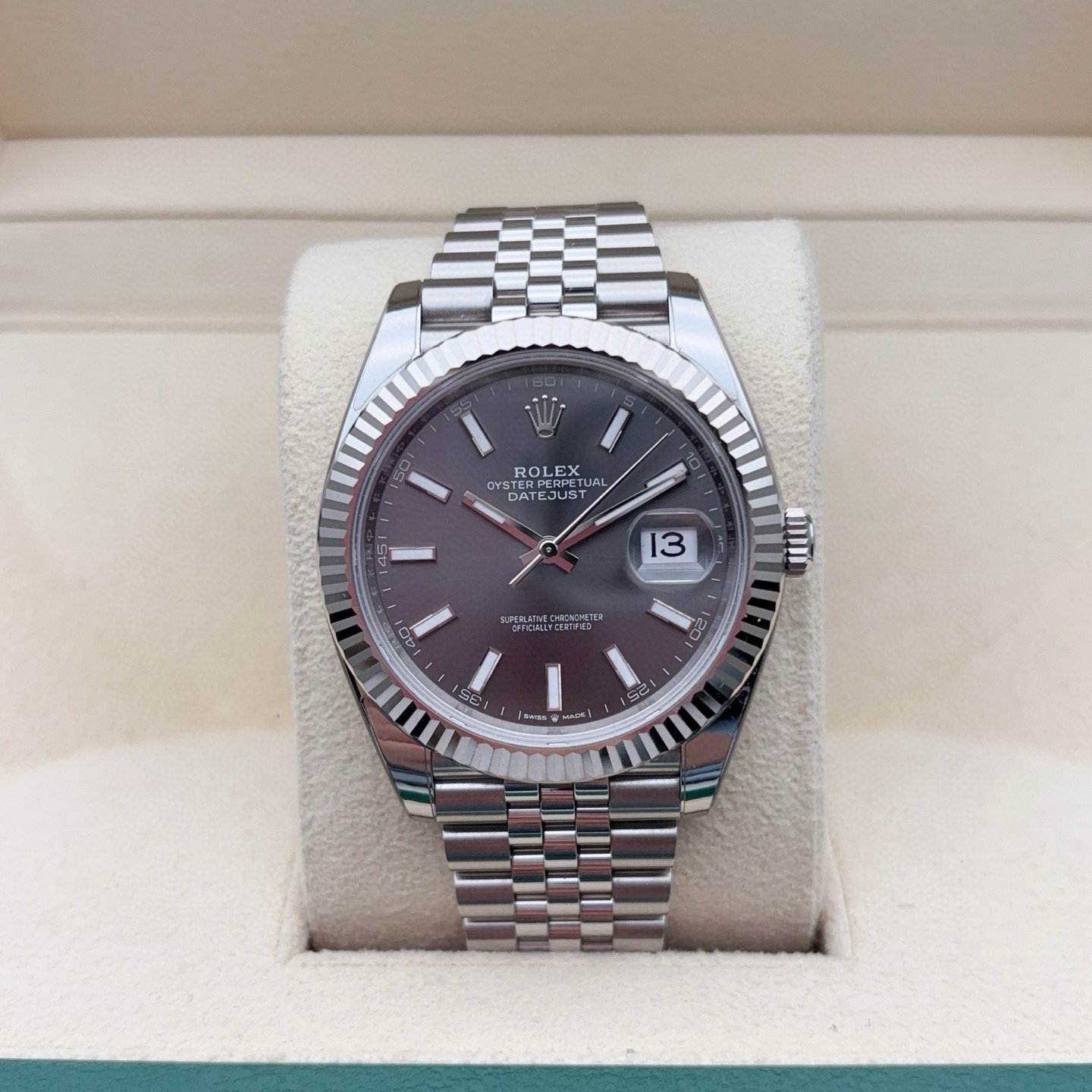 99新 Rolex/劳力士 24年/日志126334灰条五珠带牙圈/41表径男款
