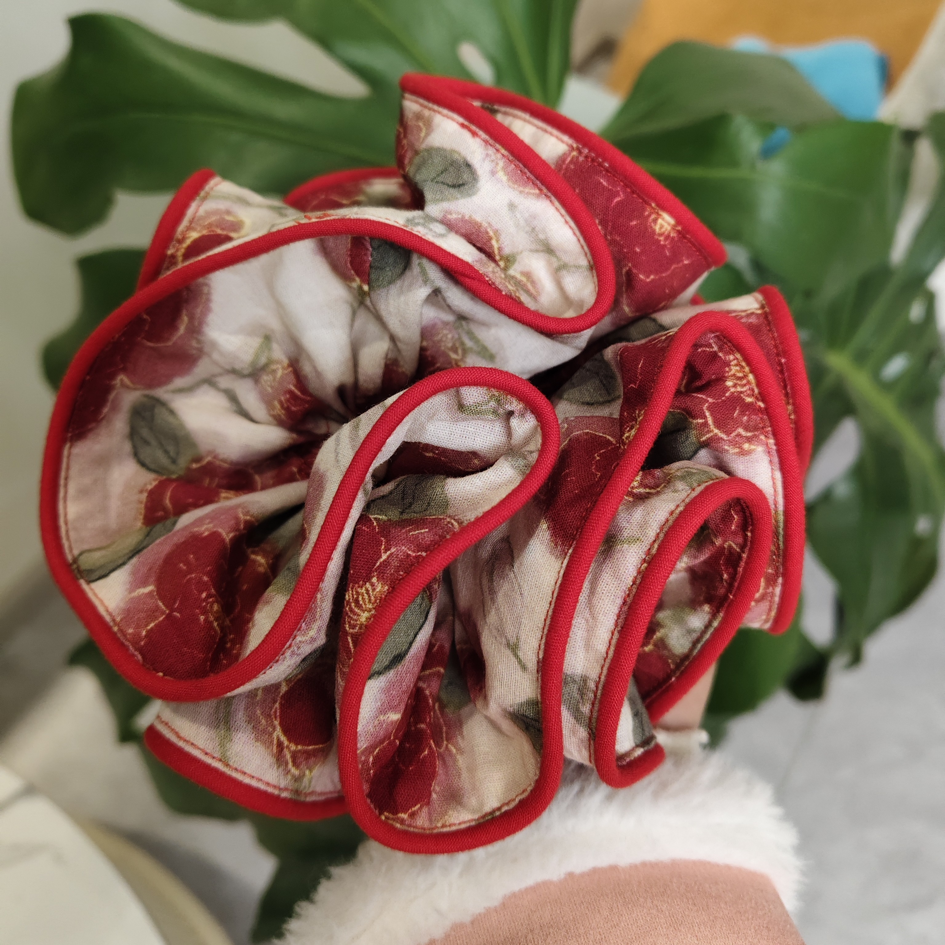秋冬新款红色玫瑰碎花大肠发圈女丸子头多层肠圈复古红韩版头饰