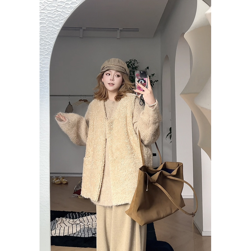 【夏夏】悉尼海岸-大码秋季叠穿高致显瘦大版无袖毛毛马甲F0047