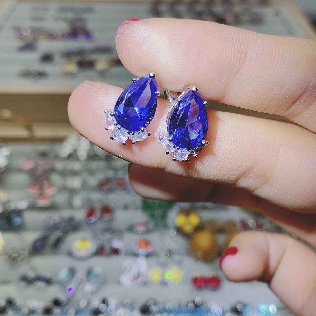 【闪购商品】托帕石耳饰银S925镶嵌