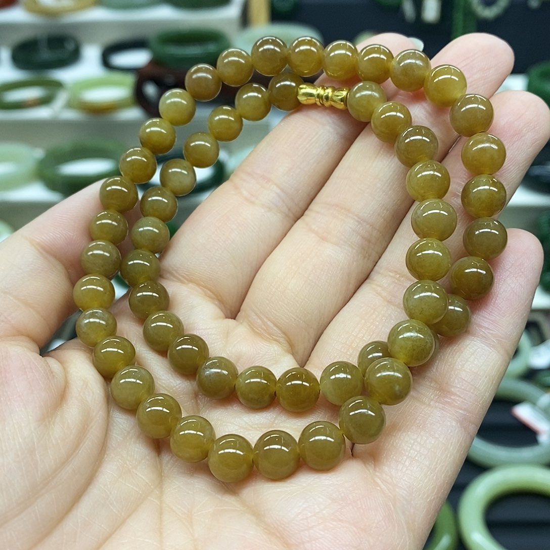 和田玉（糖玉）未镶嵌颈饰