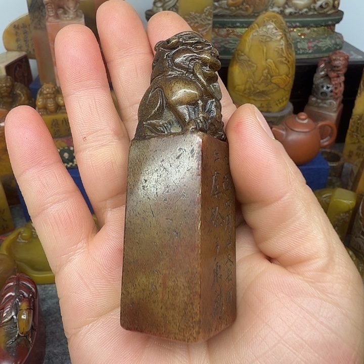 用***4寿山石印石寿山石雕刻工艺精湛